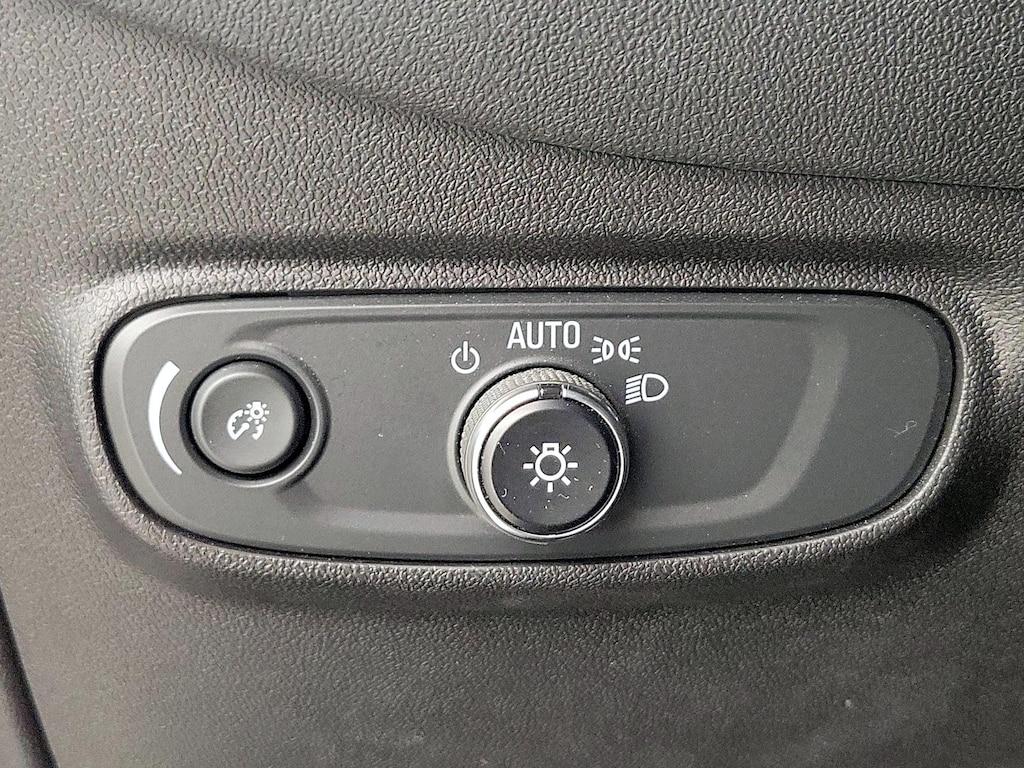used 2022 Chevrolet Equinox car, priced at $21,998