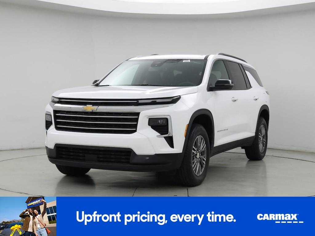 used 2025 Chevrolet Traverse car, priced at $38,998