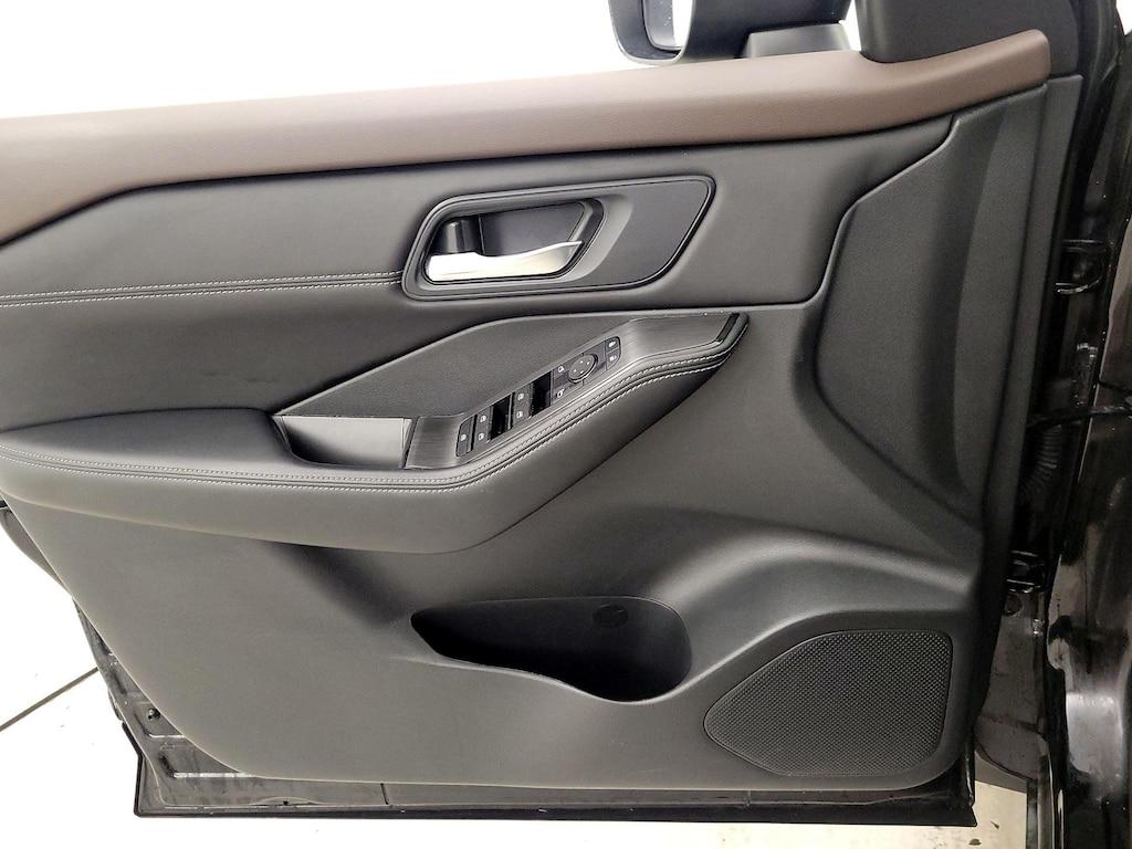 used 2023 Nissan Rogue car, priced at $26,998