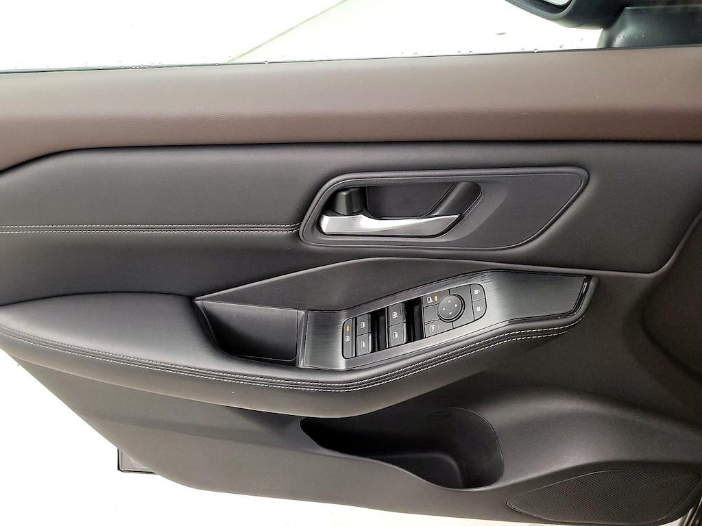 used 2023 Nissan Rogue car, priced at $21,998