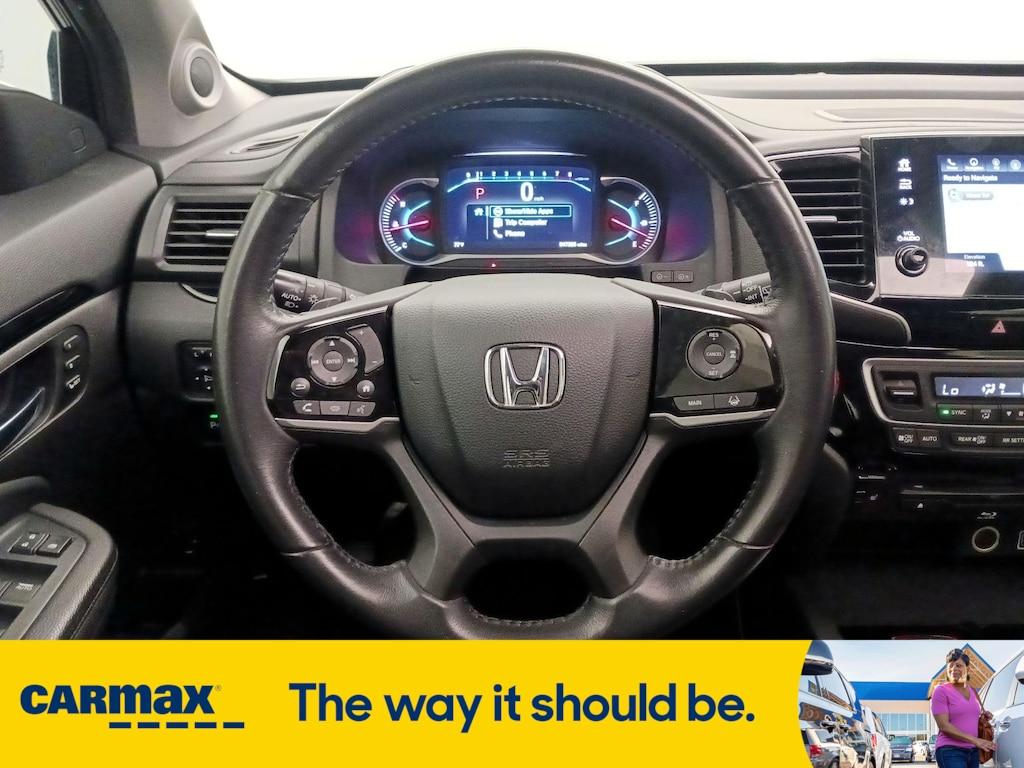 used 2022 Honda Pilot car, priced at $32,998