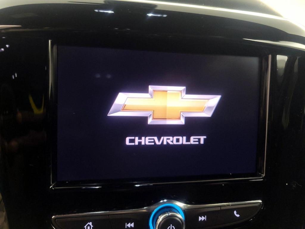 used 2023 Chevrolet Traverse car, priced at $29,998