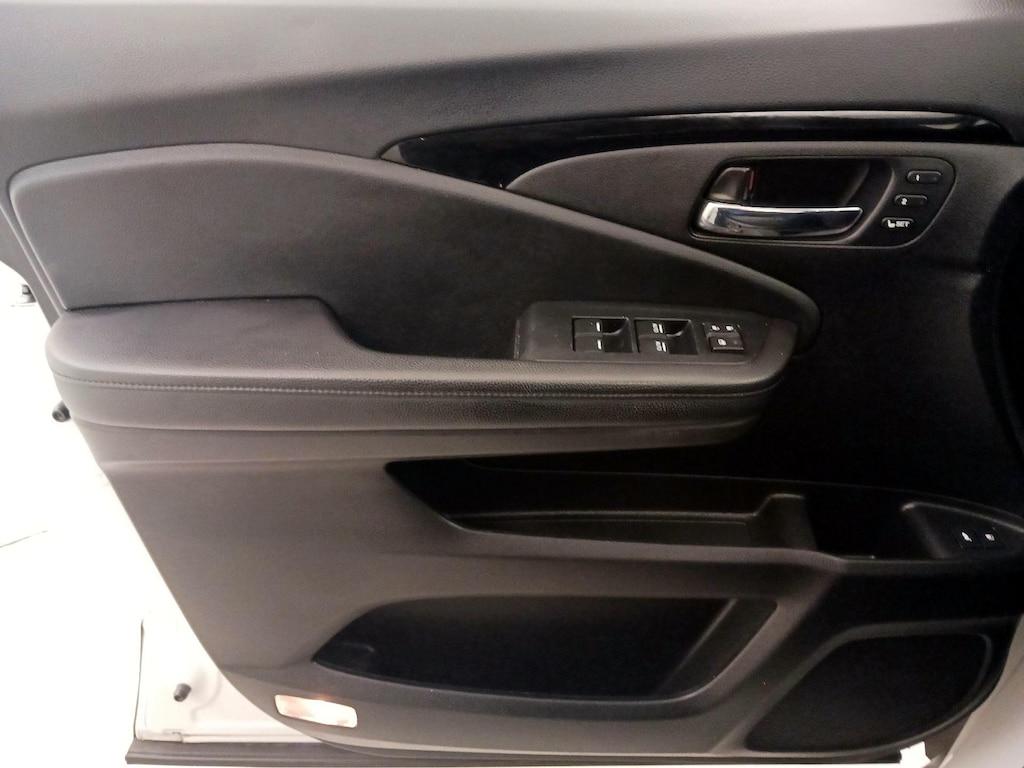 used 2021 Honda Pilot car, priced at $33,998