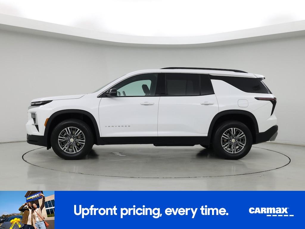 used 2025 Chevrolet Traverse car, priced at $39,998