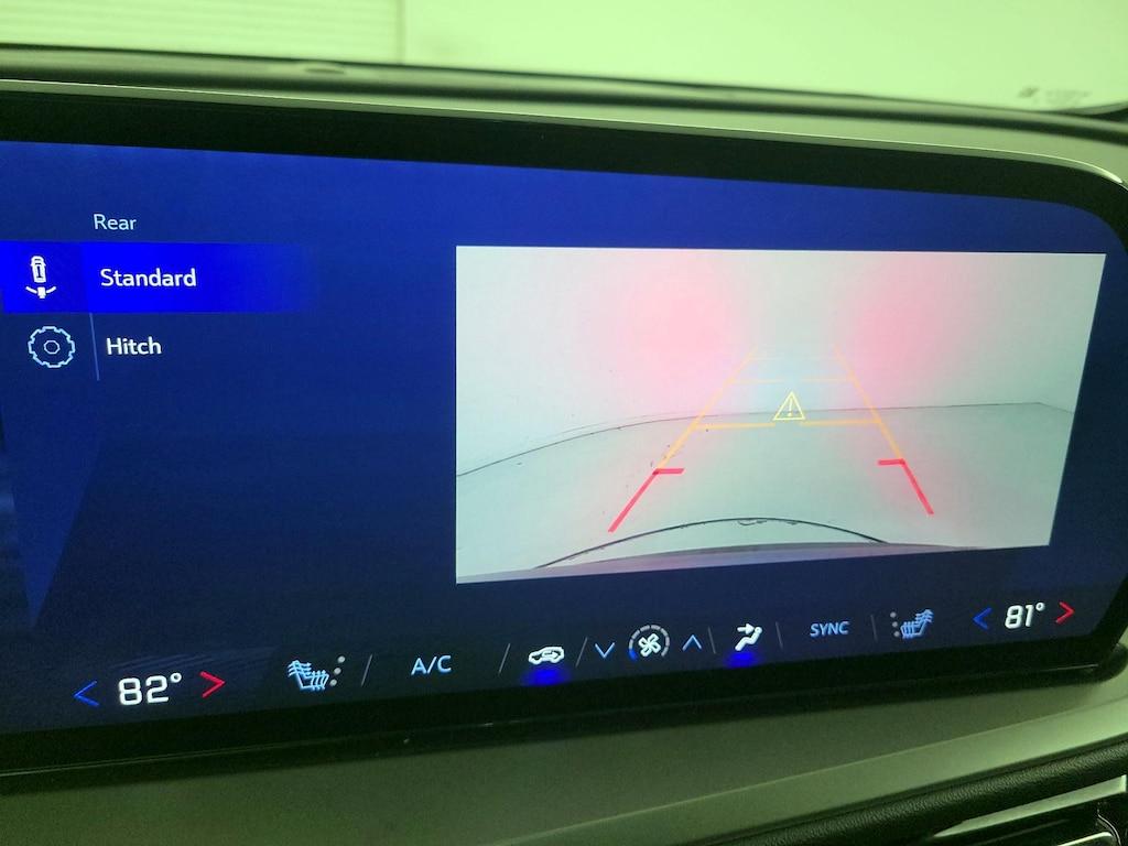 used 2025 Chevrolet Traverse car, priced at $38,998