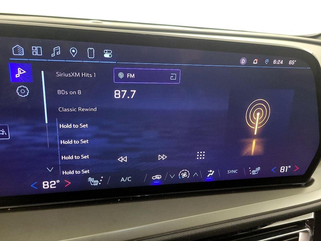 used 2025 Chevrolet Traverse car, priced at $38,998