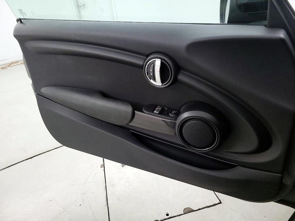 used 2022 MINI Hardtop car, priced at $18,998