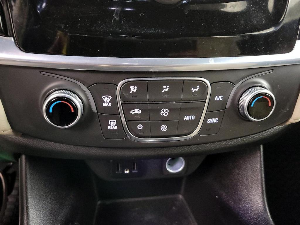 used 2023 Chevrolet Traverse car, priced at $29,998