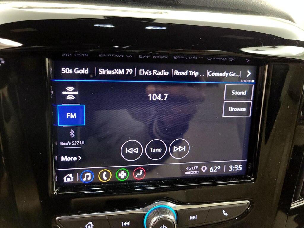 used 2023 Chevrolet Traverse car, priced at $29,998