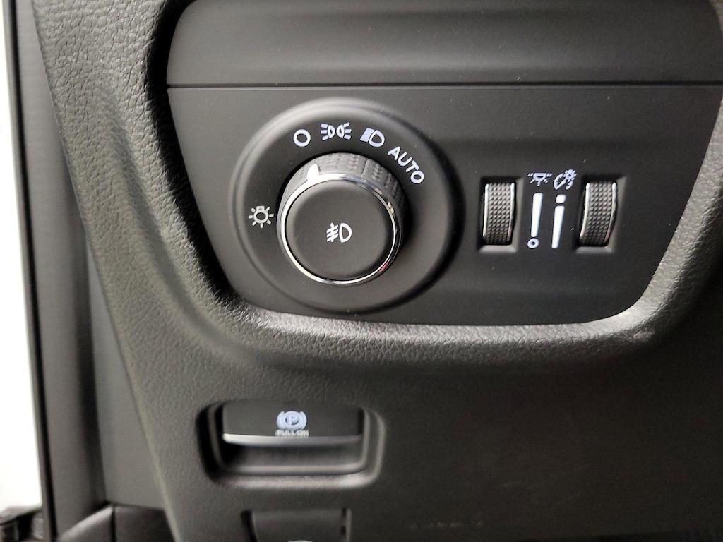 used 2022 Jeep Grand Cherokee car, priced at $33,998