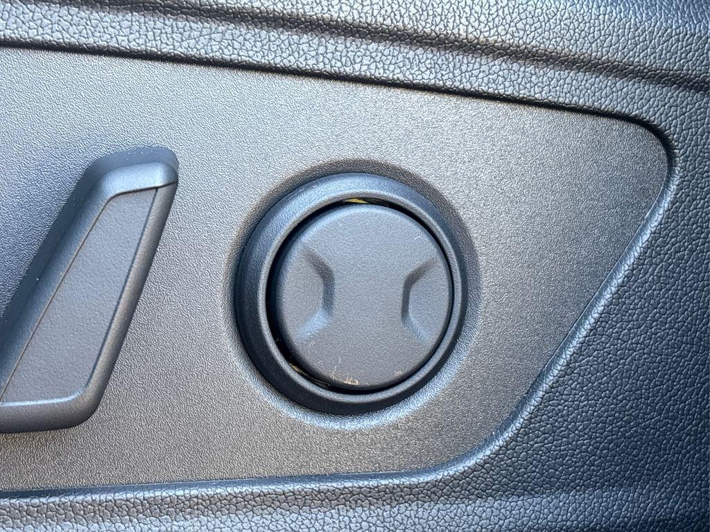 new 2026 Kia Sorento car, priced at $36,570