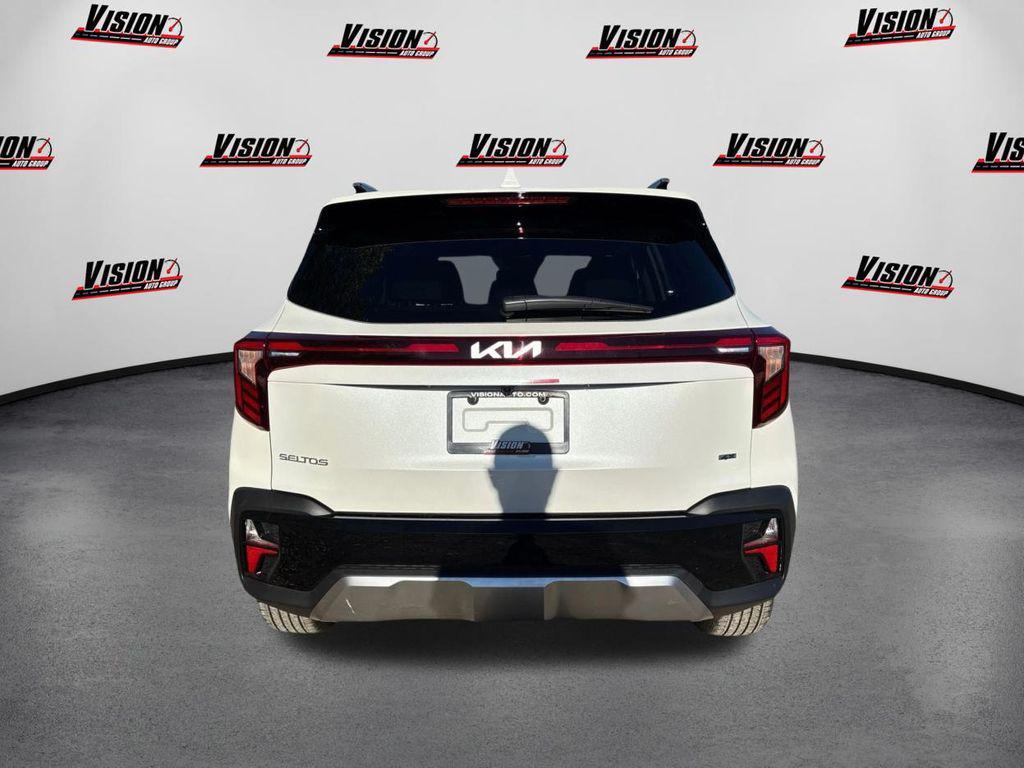 new 2026 Kia Seltos car, priced at $28,370