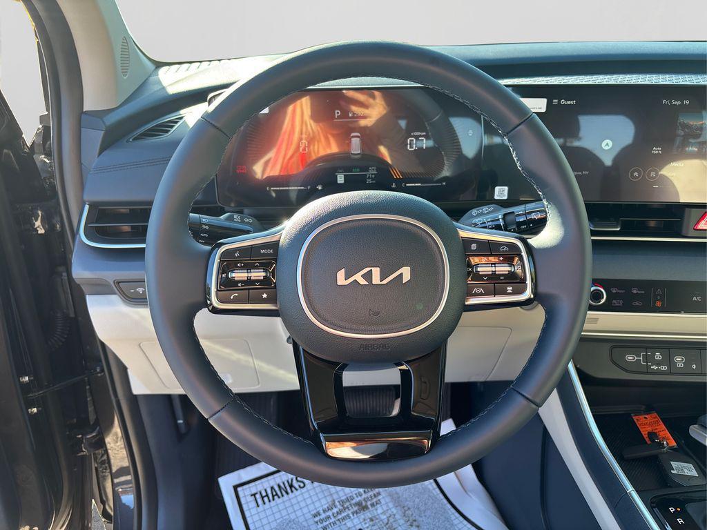 new 2025 Kia Carnival car, priced at $40,360