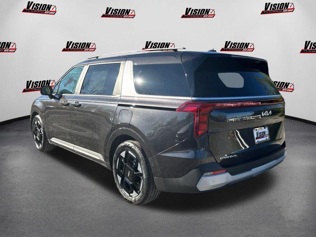 new 2025 Kia Carnival car, priced at $40,360