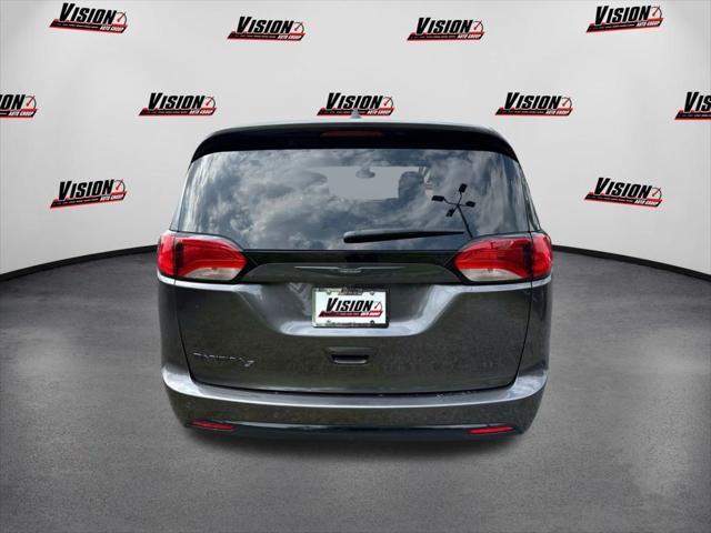 used 2019 Chrysler Pacifica car, priced at $16,593