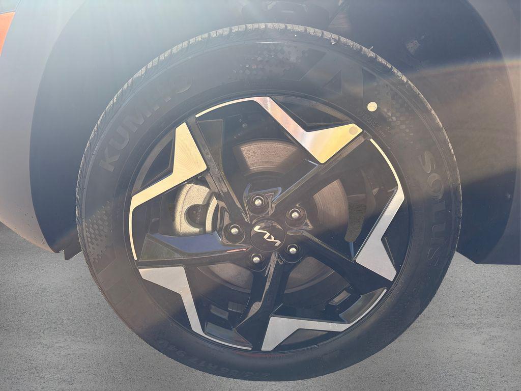 new 2025 Kia Seltos car, priced at $26,775