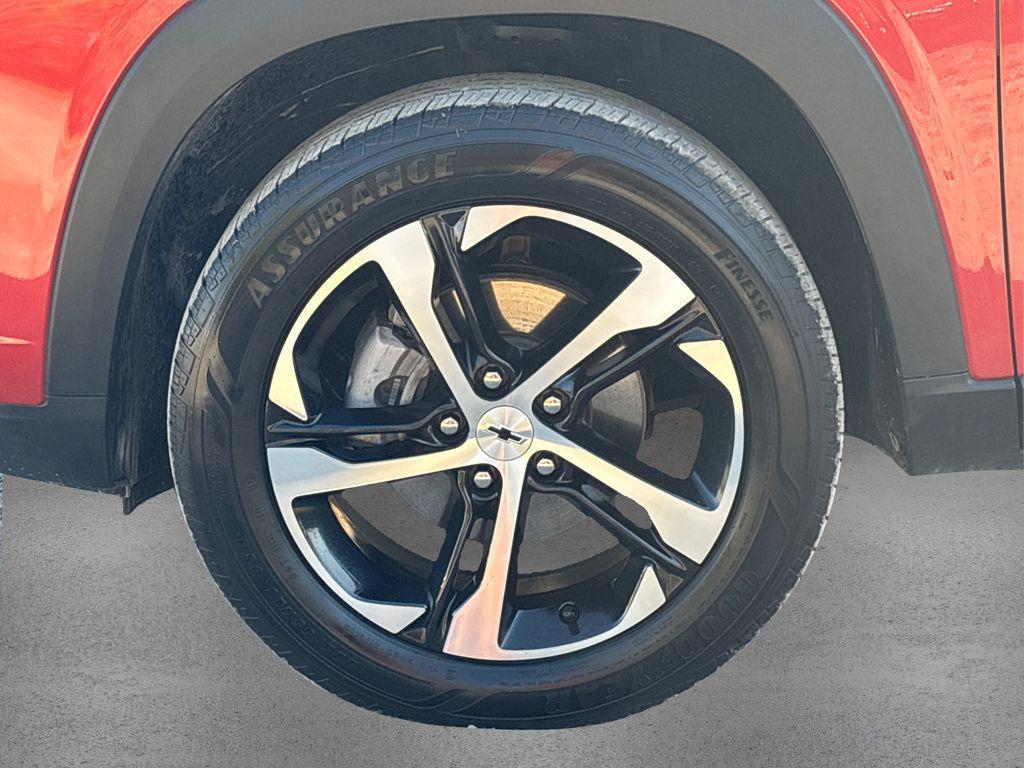 used 2024 Chevrolet Trax car, priced at $21,990