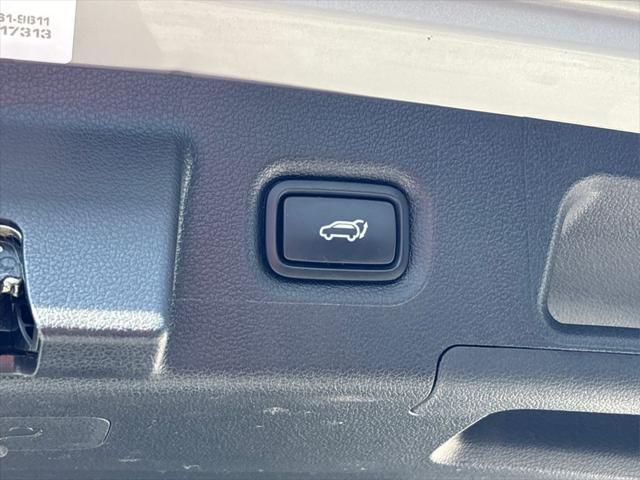 used 2022 Hyundai Santa Fe car, priced at $25,557