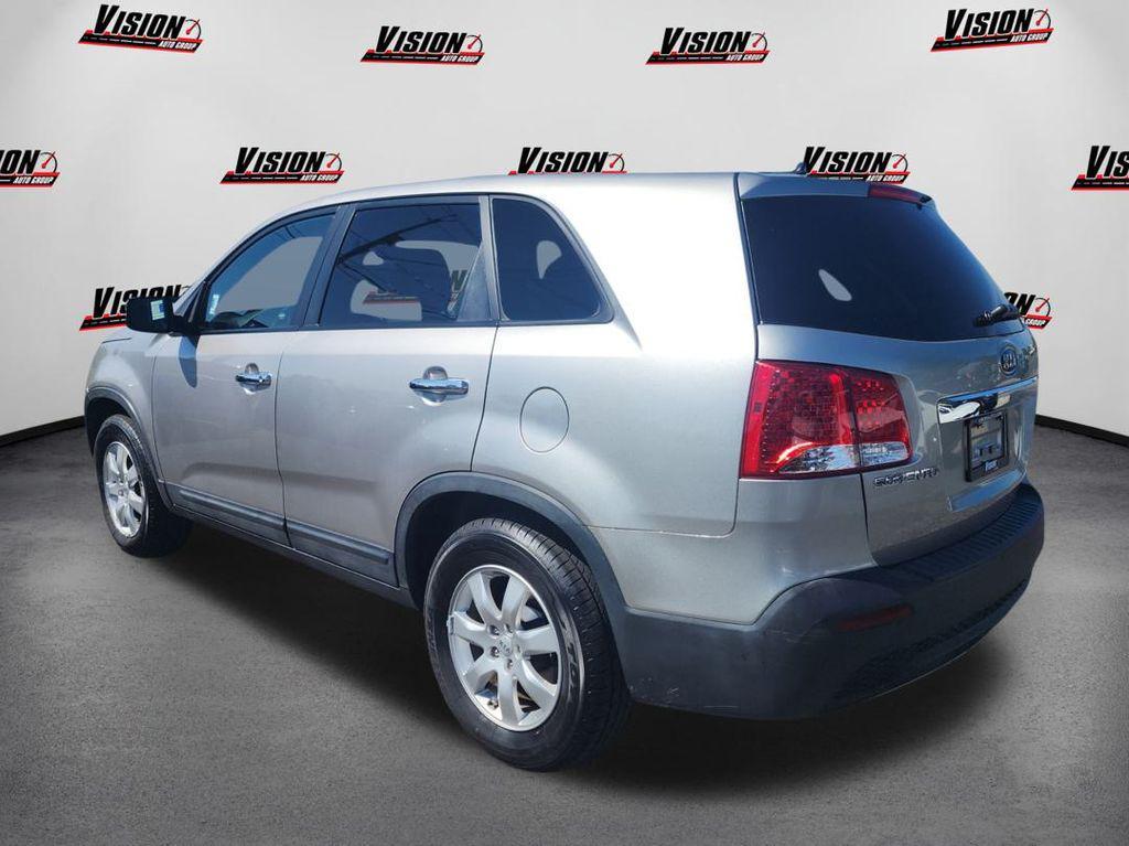used 2013 Kia Sorento car, priced at $12,995