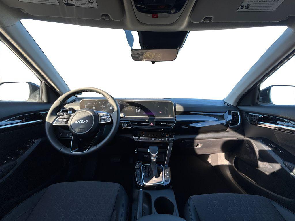 new 2025 Kia Seltos car, priced at $27,170