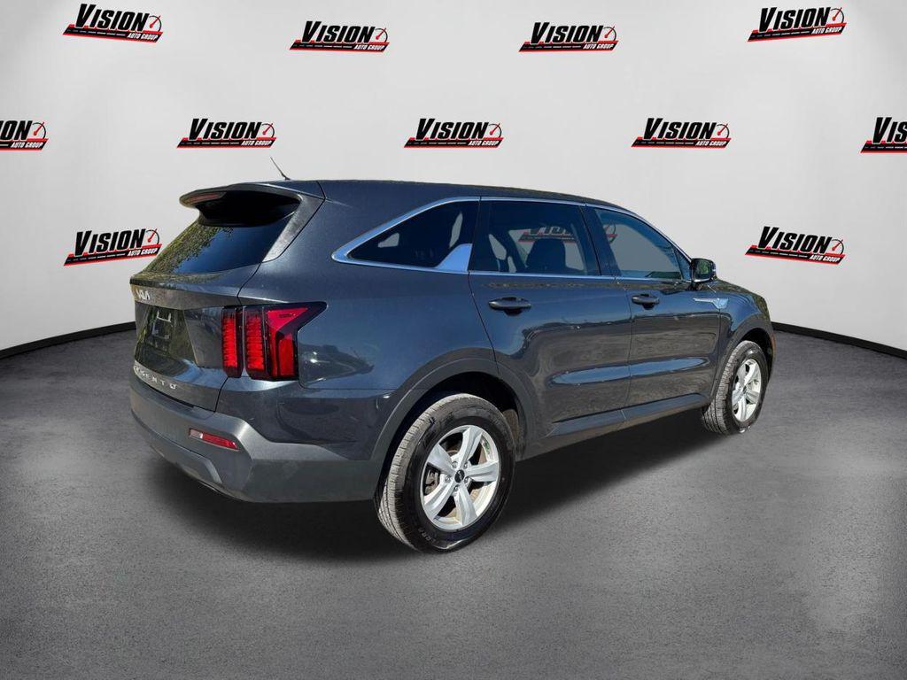 used 2022 Kia Sorento car, priced at $22,999