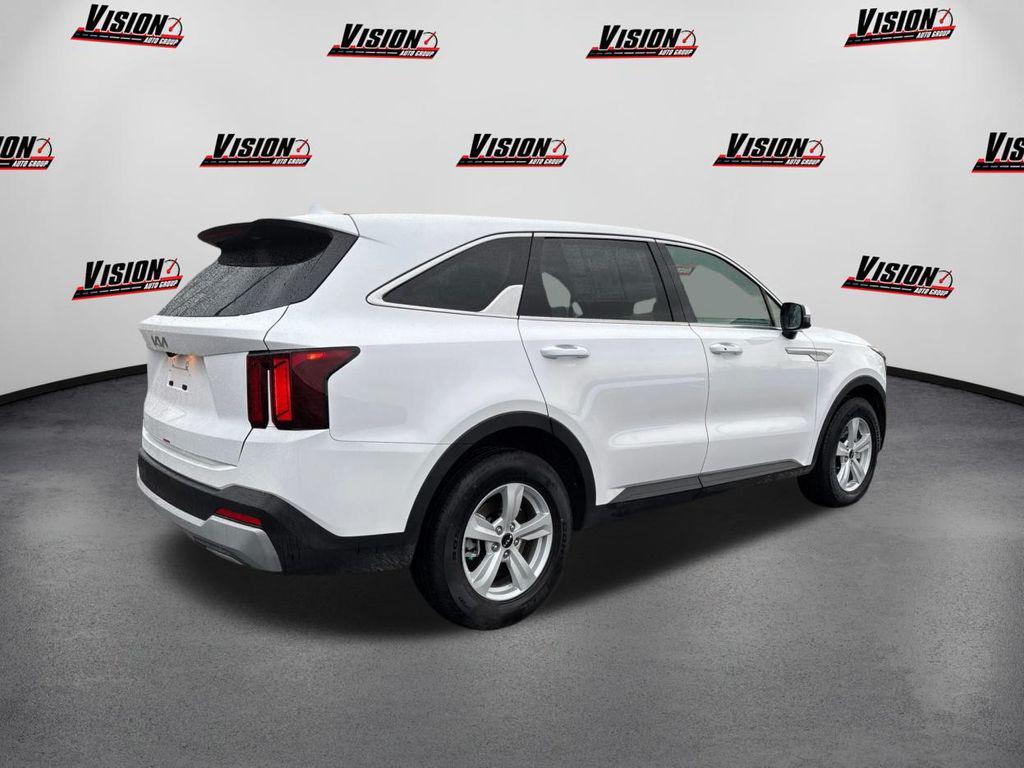 used 2025 Kia Sorento car, priced at $28,999