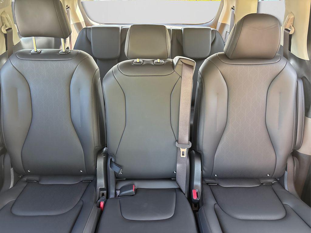 new 2026 Kia Carnival car, priced at $41,920