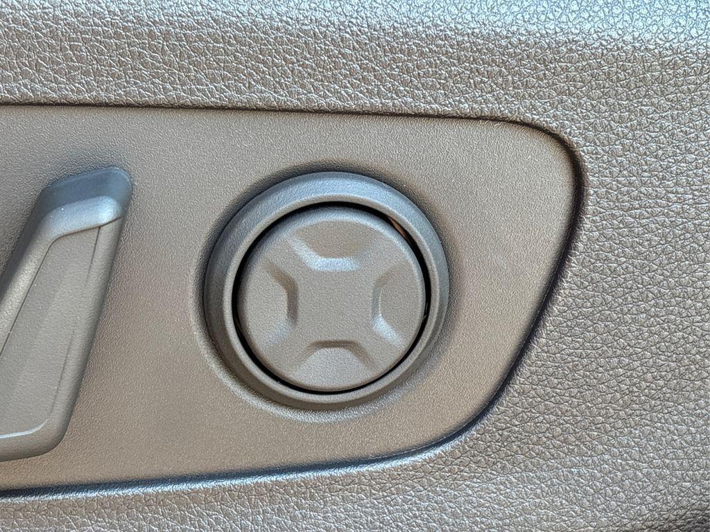 new 2026 Kia Carnival car, priced at $41,920