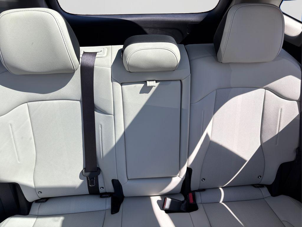 new 2026 Kia Sportage Hybrid car, priced at $35,665