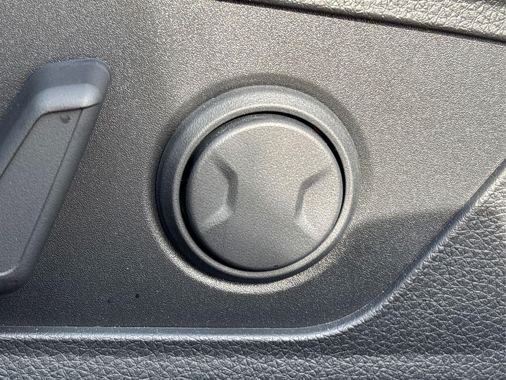 new 2025 Kia K5 car, priced at $29,925