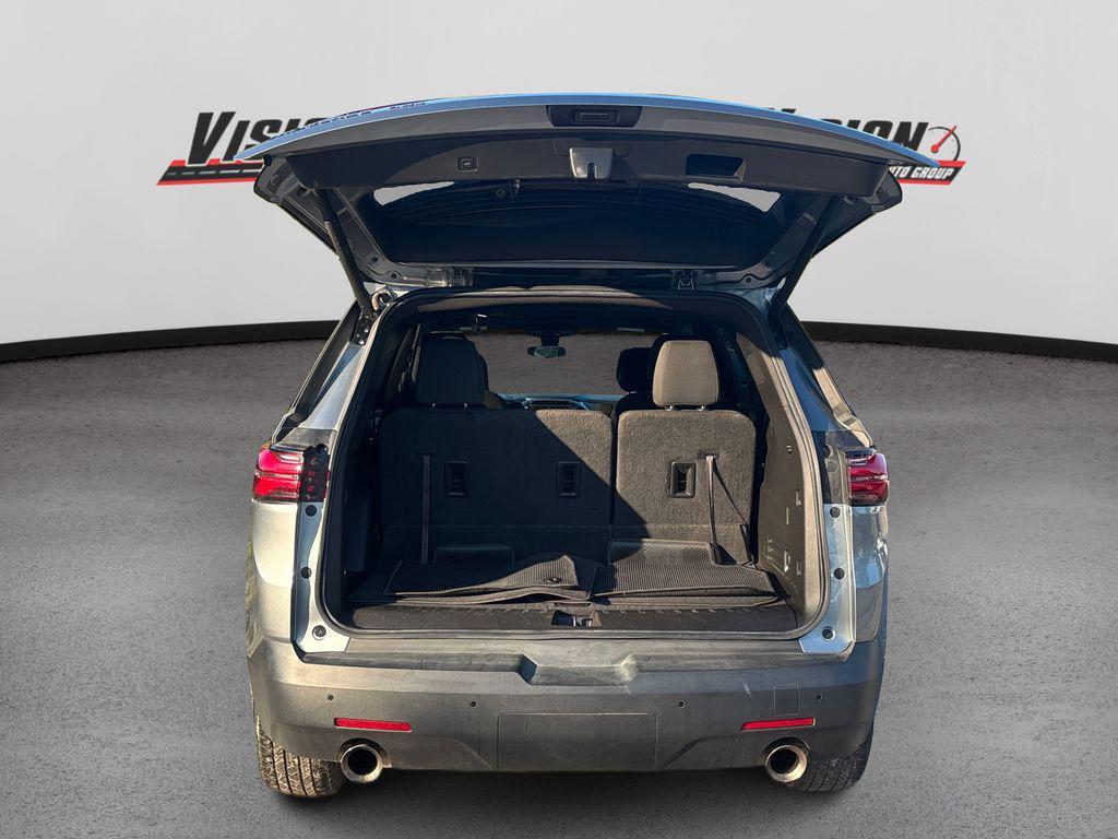 used 2023 Chevrolet Traverse car, priced at $29,367