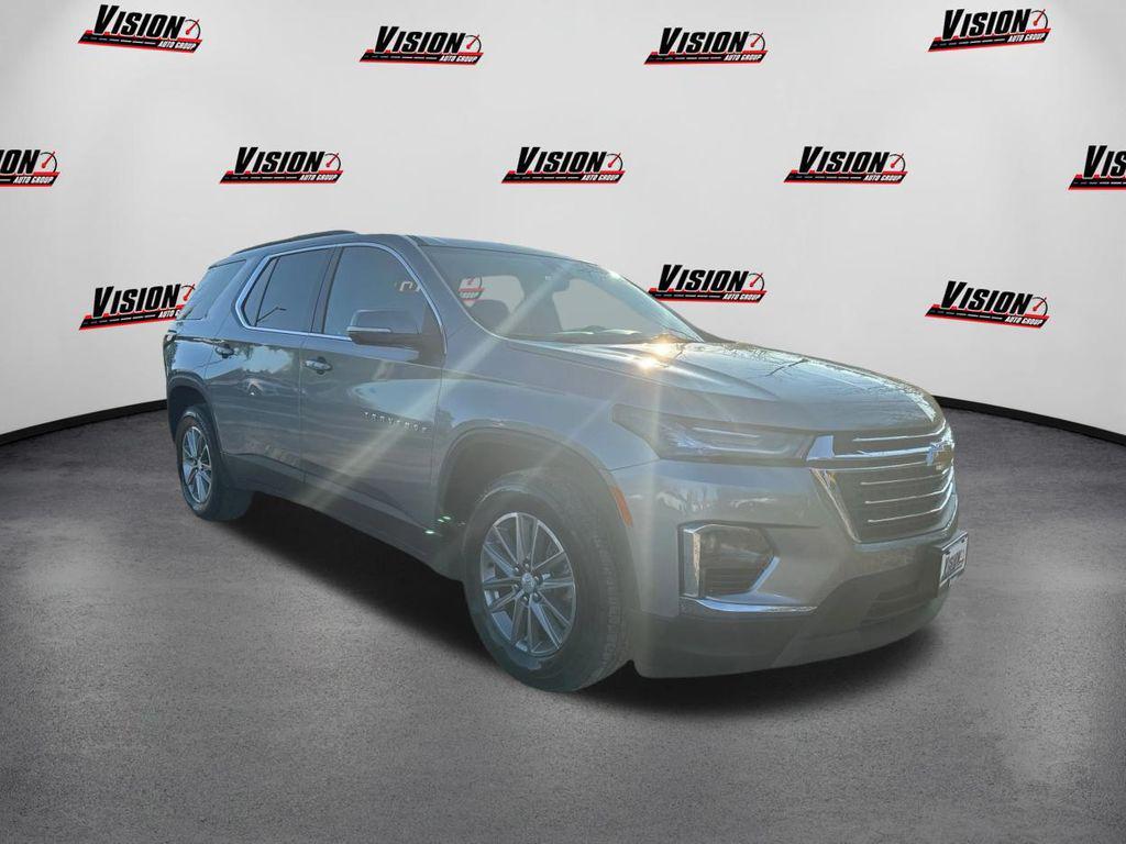 used 2023 Chevrolet Traverse car, priced at $29,367