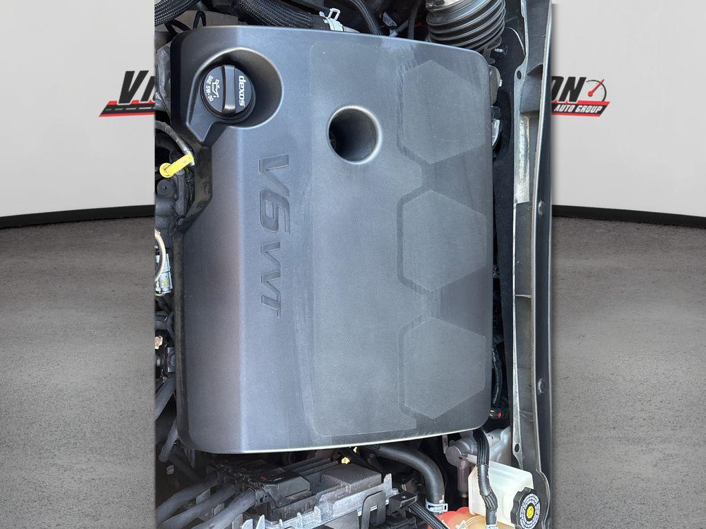 used 2023 Chevrolet Traverse car, priced at $29,367