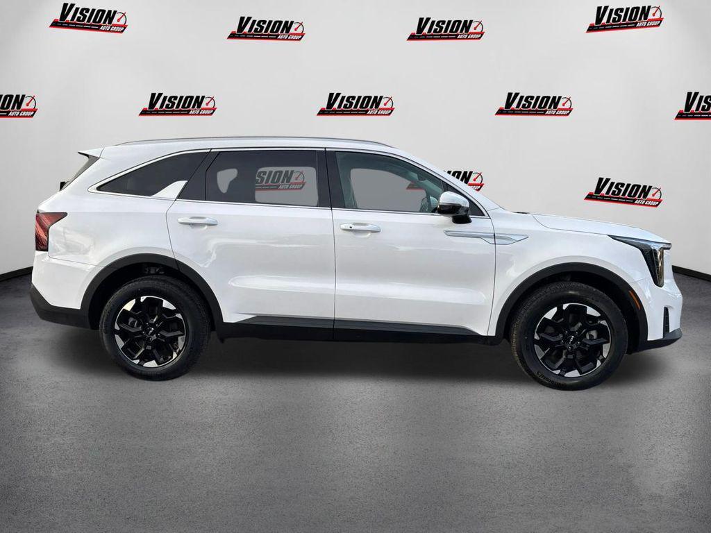 used 2025 Kia Sorento car, priced at $34,990