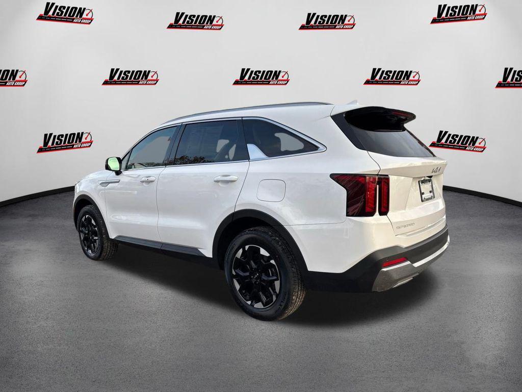 used 2025 Kia Sorento car, priced at $34,990