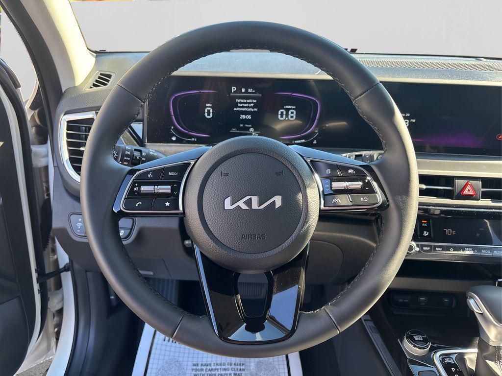 new 2025 Kia Seltos car, priced at $26,920