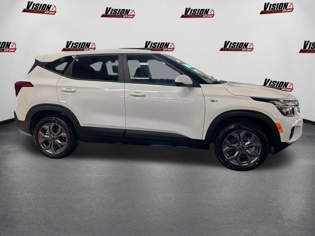 new 2026 Kia Seltos car, priced at $26,570