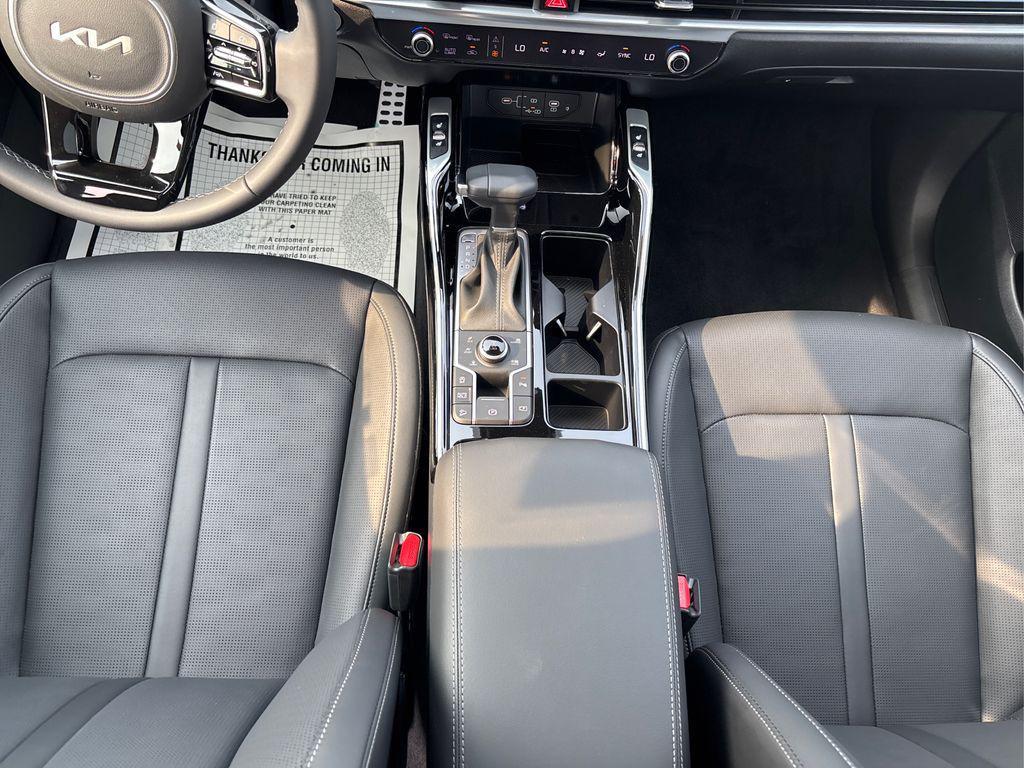 new 2025 Kia Sorento car, priced at $41,630