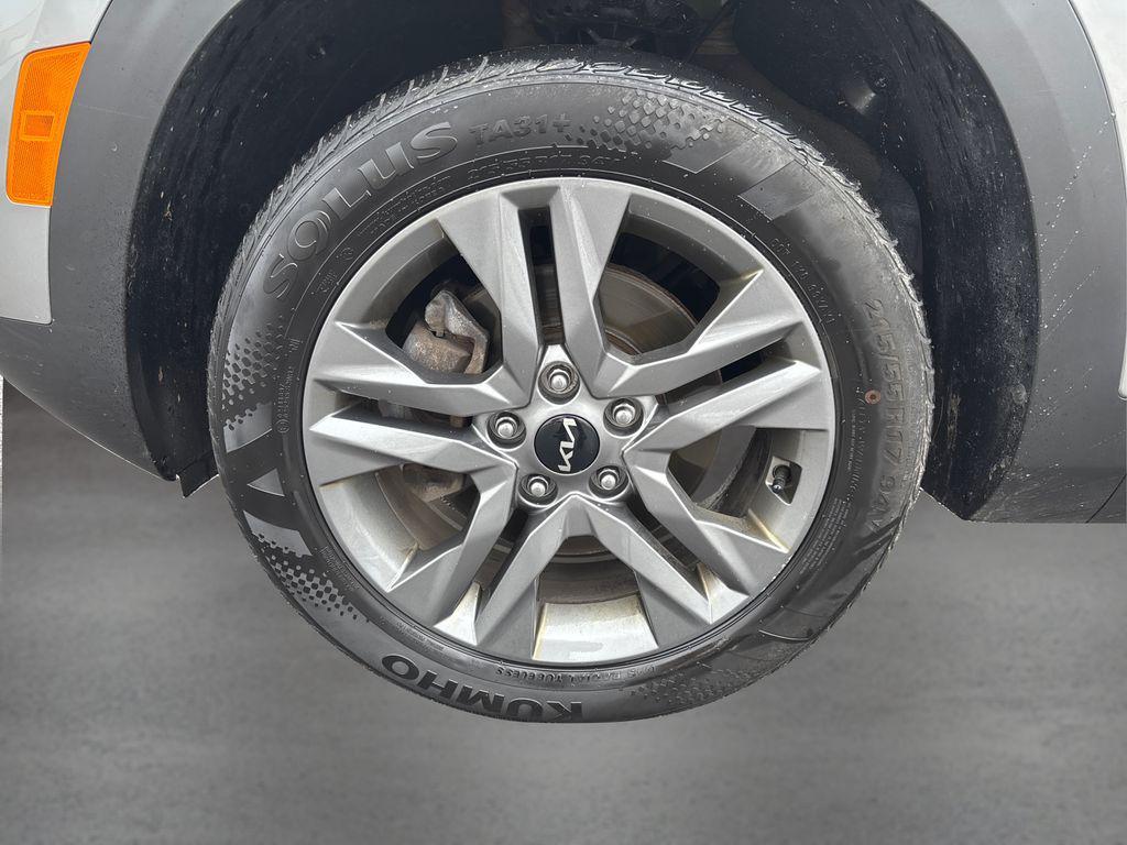 used 2023 Kia Seltos car, priced at $20,995