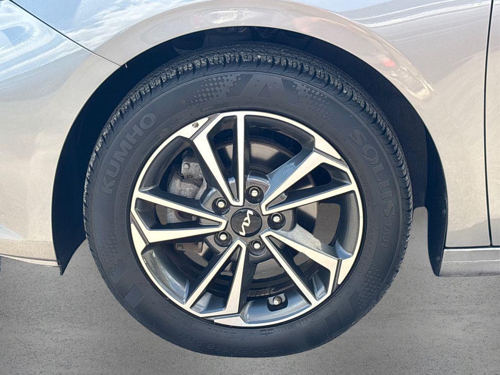 used 2023 Kia Forte car