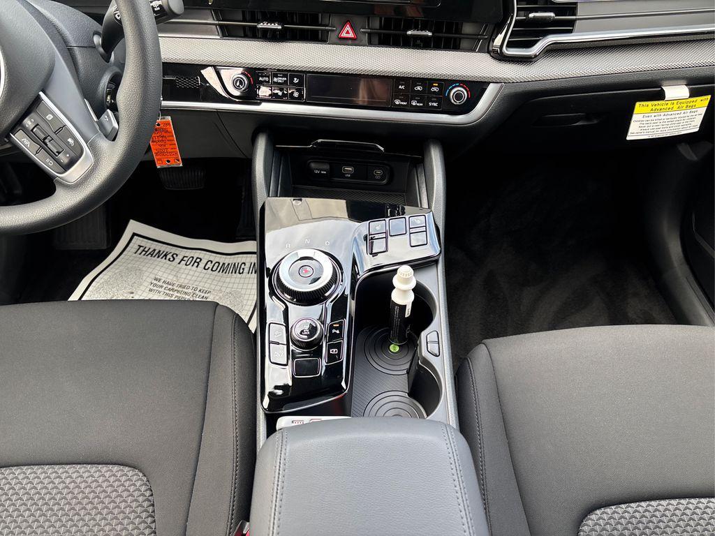 new 2025 Kia Sportage Hybrid car, priced at $30,835