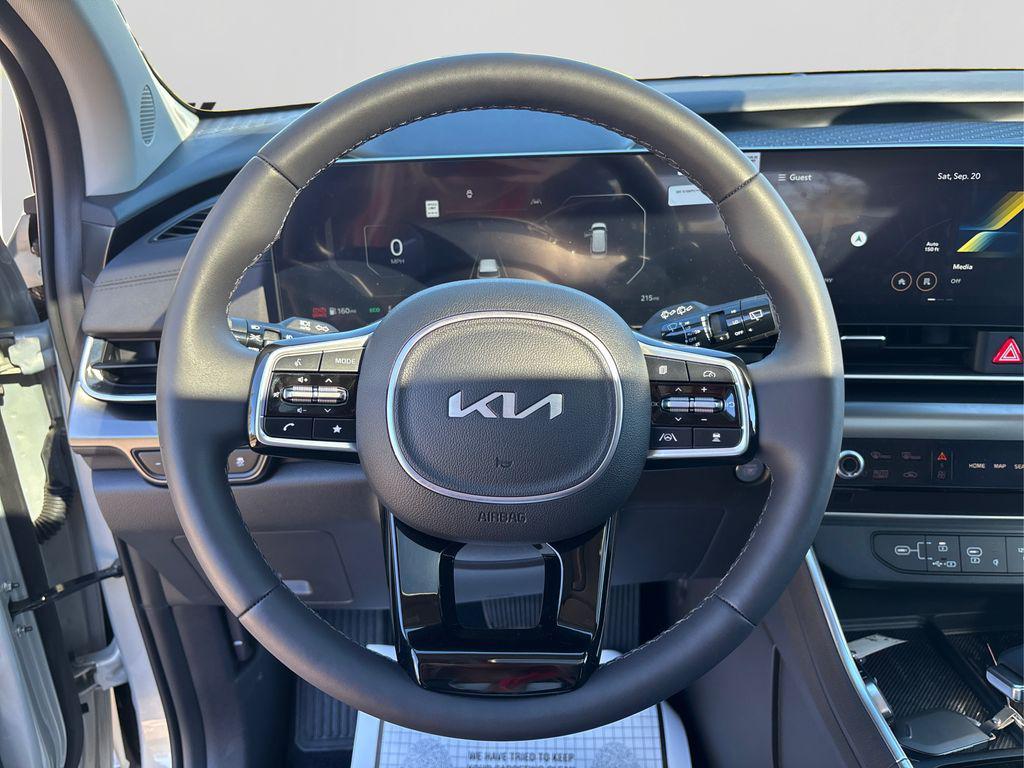 new 2025 Kia Carnival car, priced at $54,760