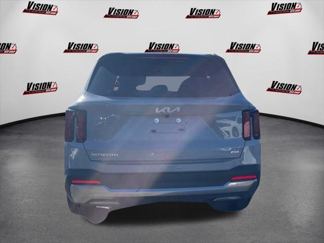 used 2025 Kia Sorento car, priced at $34,503