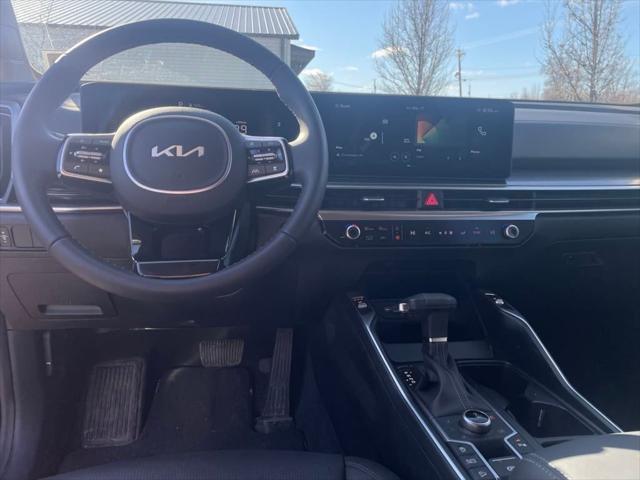 used 2025 Kia Sorento car, priced at $34,503