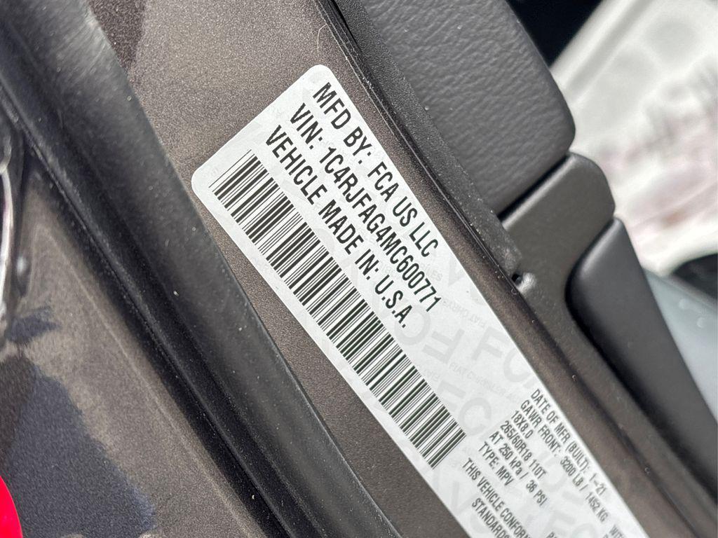 used 2021 Jeep Grand Cherokee car, priced at $21,999