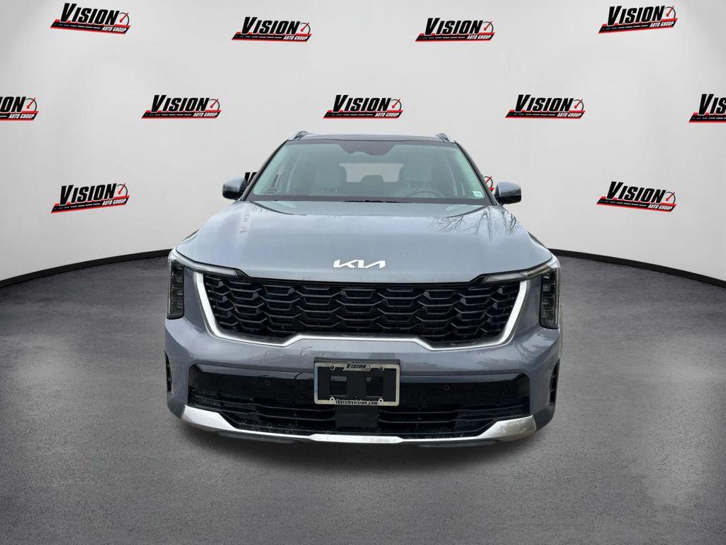 used 2025 Kia Sorento car, priced at $33,342
