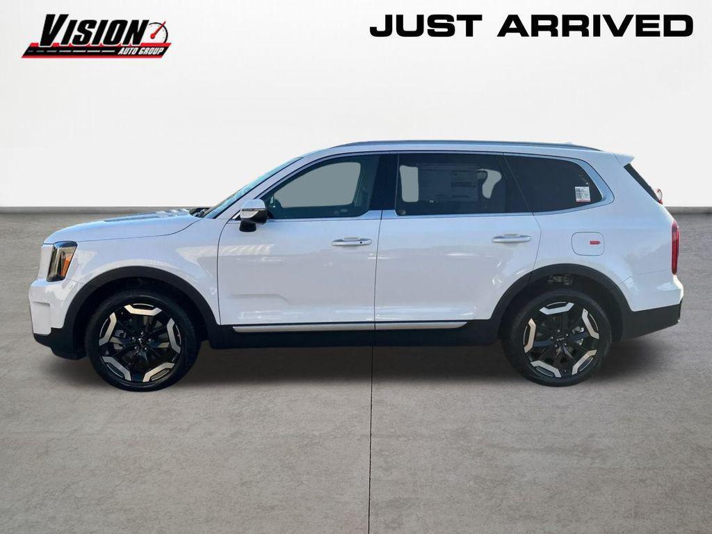 new 2025 Kia Telluride car, priced at $43,205