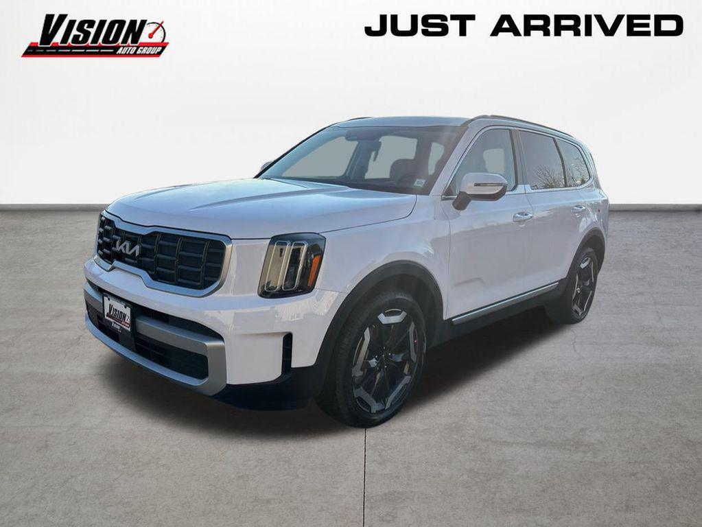 new 2025 Kia Telluride car, priced at $43,205