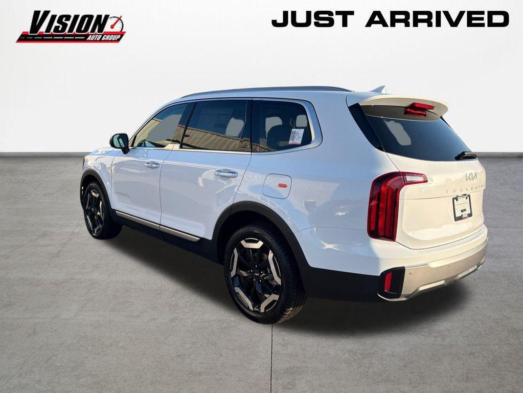new 2025 Kia Telluride car, priced at $43,205