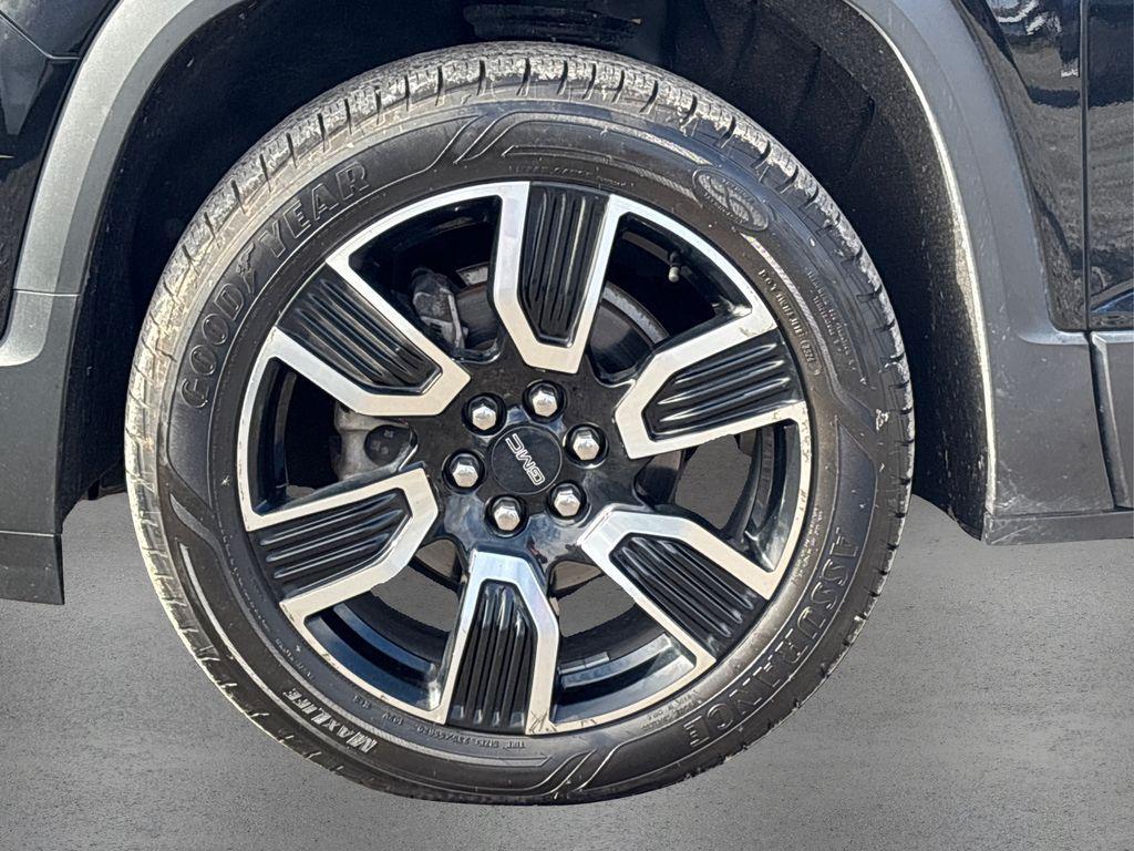 used 2021 GMC Acadia car, priced at $24,899